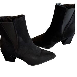 Mata Vibin Around Black Faux Suede Pointed Toe Block Heel Ankle Boots 6.5